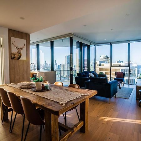 2 Bedroom Luxurious Family Apartment Next To Pacific Fair - Broadbeach Gold Coast Gc22 Bagian luar foto