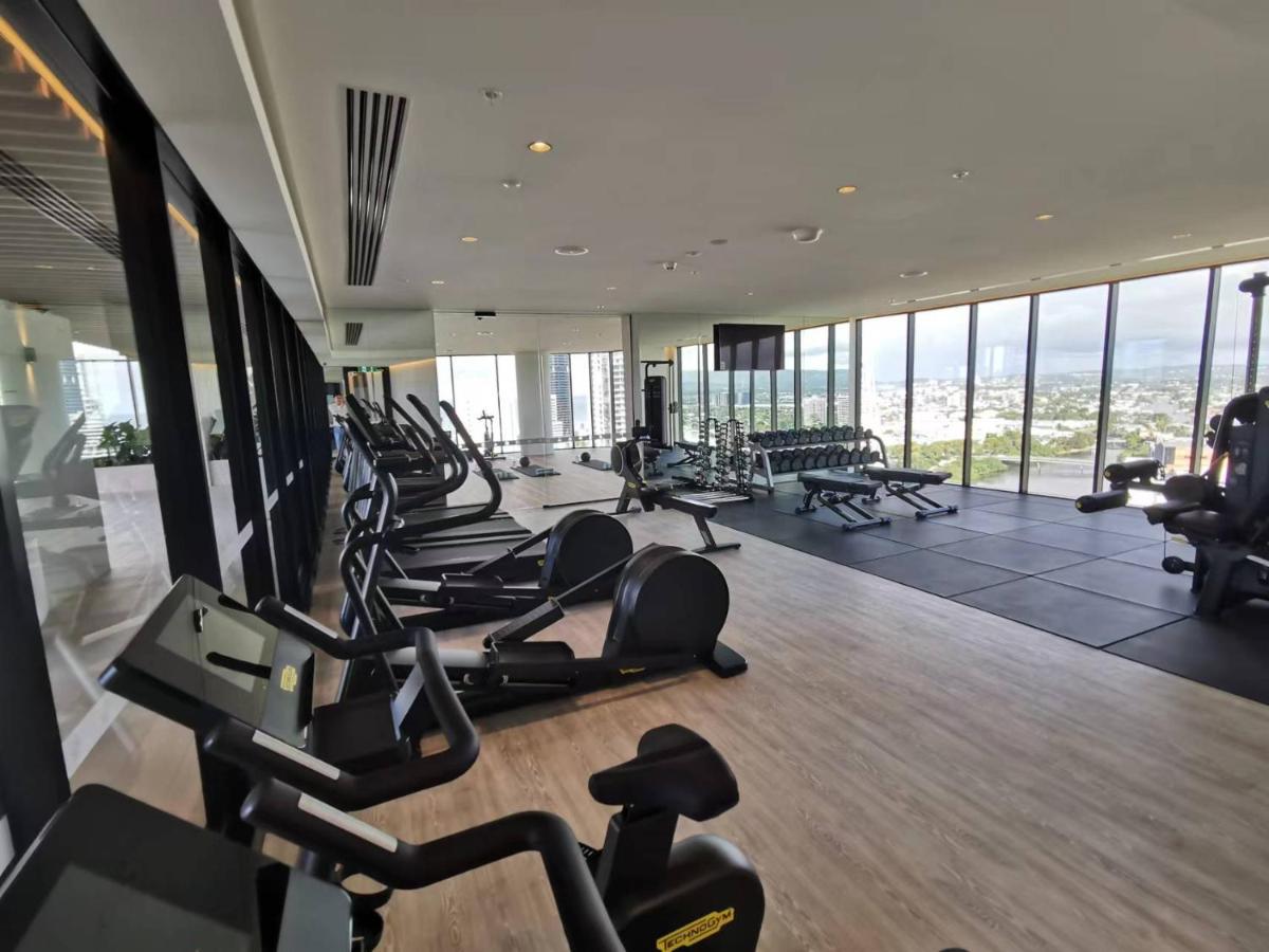 2 Bedroom Luxurious Family Apartment Next To Pacific Fair - Broadbeach Gold Coast Gc22 Bagian luar foto