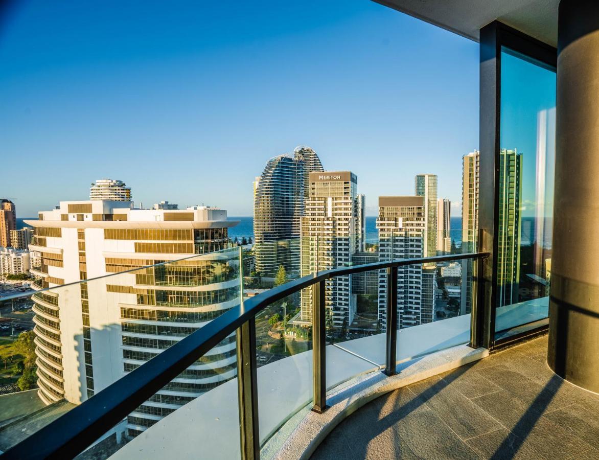 2 Bedroom Luxurious Family Apartment Next To Pacific Fair - Broadbeach Gold Coast Gc22 Bagian luar foto