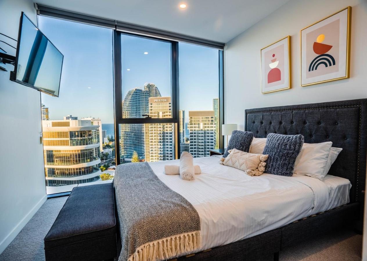 2 Bedroom Luxurious Family Apartment Next To Pacific Fair - Broadbeach Gold Coast Gc22 Bagian luar foto